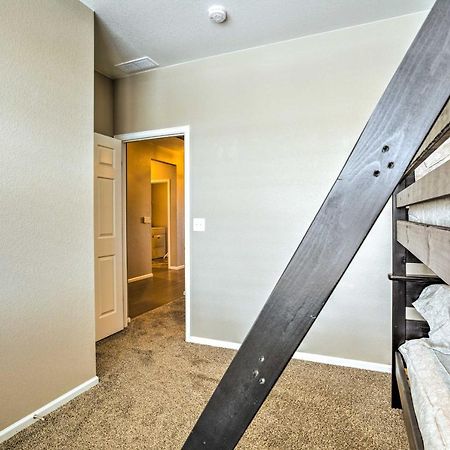 Spacious Aurora House With Yard About 10 Mi To Dia! Exterior foto