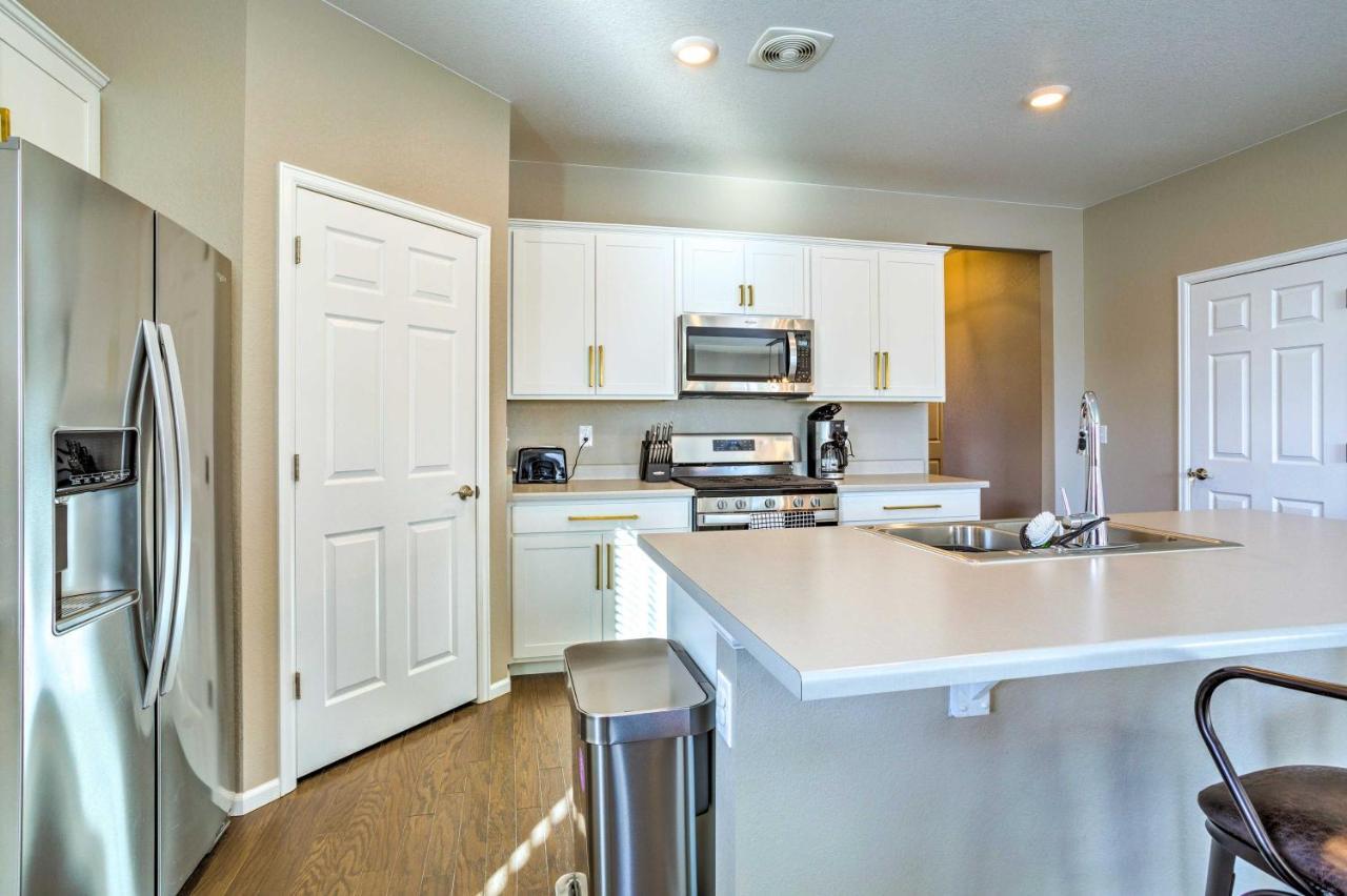 Spacious Aurora House With Yard About 10 Mi To Dia! Exterior foto