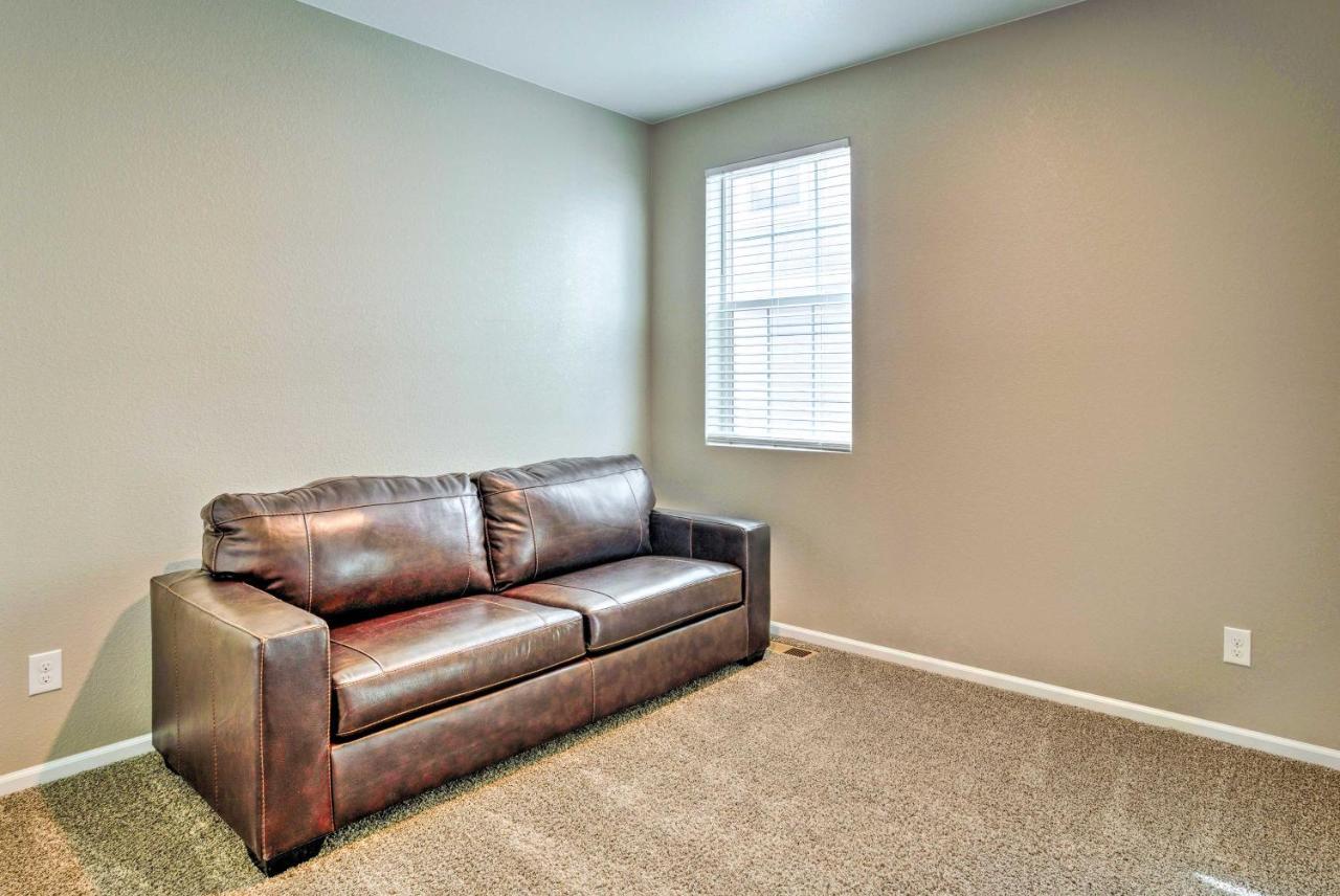 Spacious Aurora House With Yard About 10 Mi To Dia! Exterior foto