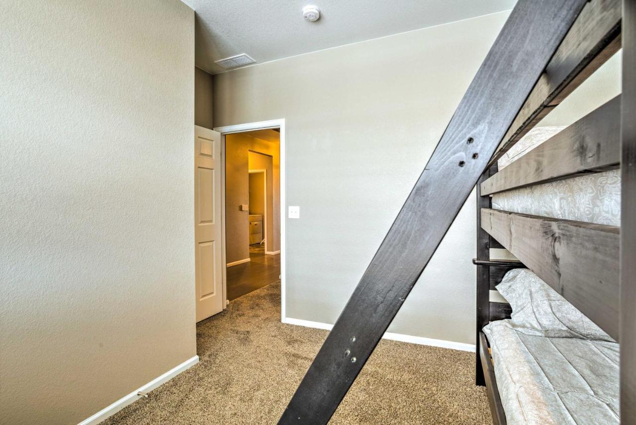 Spacious Aurora House With Yard About 10 Mi To Dia! Exterior foto