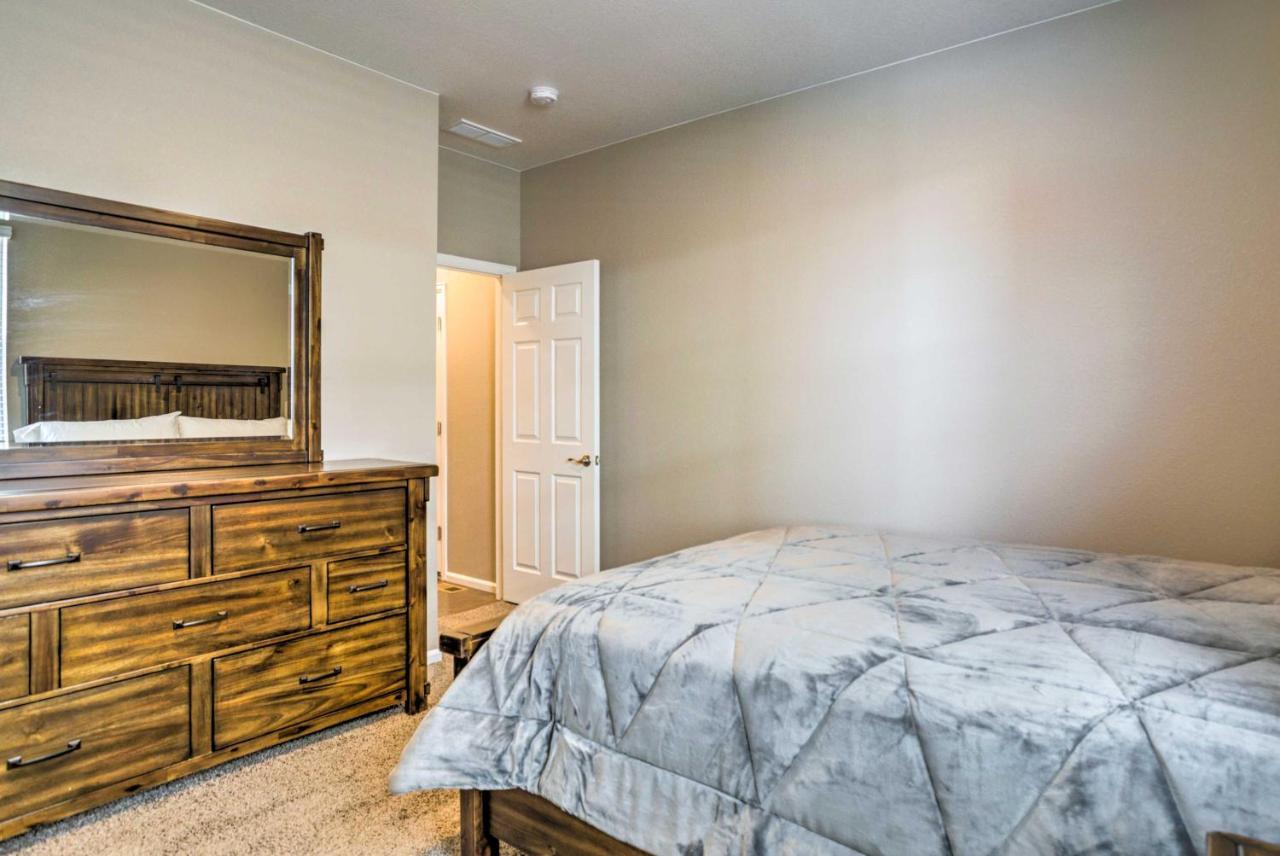 Spacious Aurora House With Yard About 10 Mi To Dia! Exterior foto