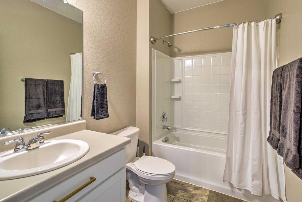 Spacious Aurora House With Yard About 10 Mi To Dia! Exterior foto